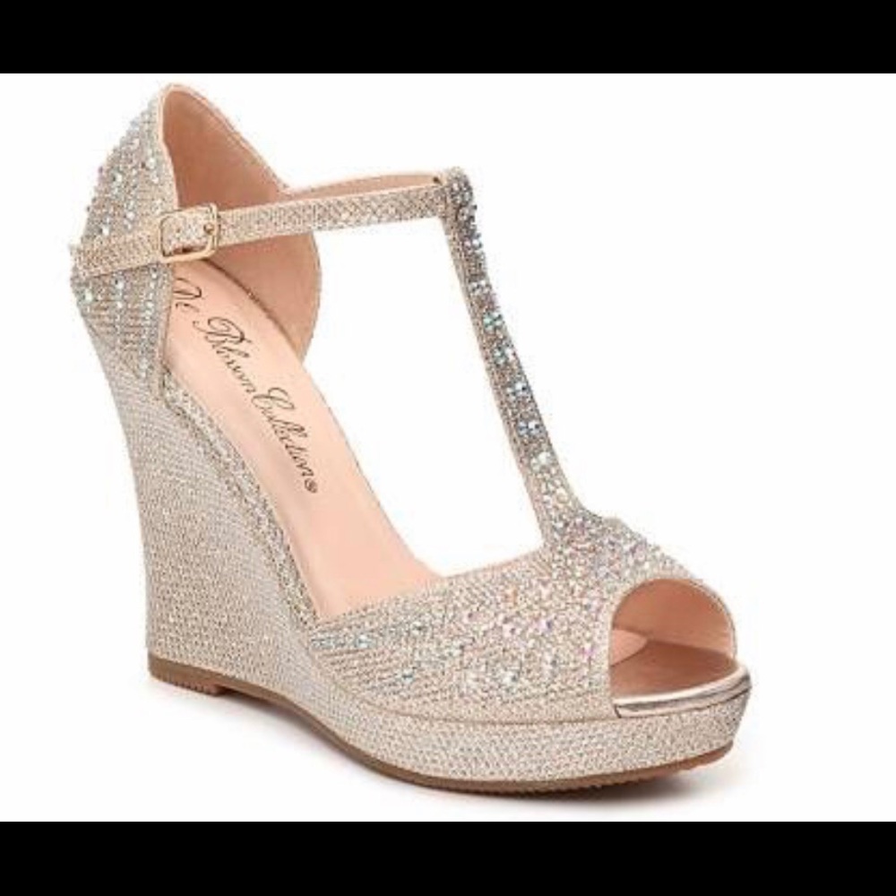 DeBlossom Alina Wedge Sandal